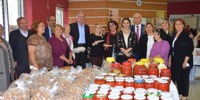 Niksar’da Chp’den Öğrenciler Yararına Kermes