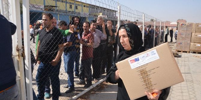 Suriyeli Sığınmacılara Hijyen Paketi Yardımı Yapıldı