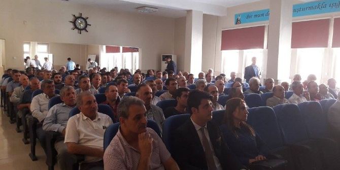 Ziraat Fakültesi Çiftçileri Ve Teknik Elemanları Eğitmeye Devam Ediyor