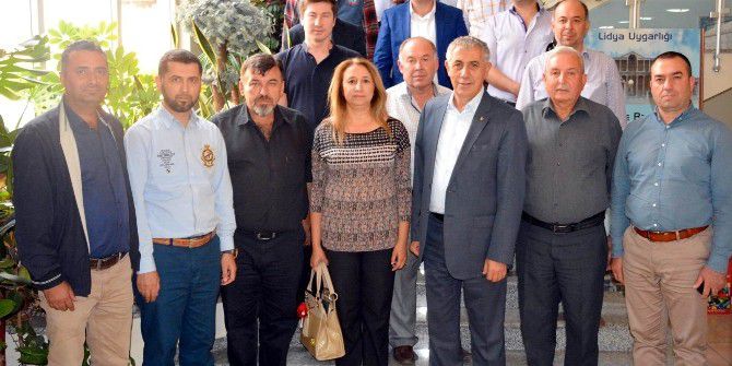 Konfeksiyoncu Ve Dericiler Kalifiye Elemandan Yana Dertli