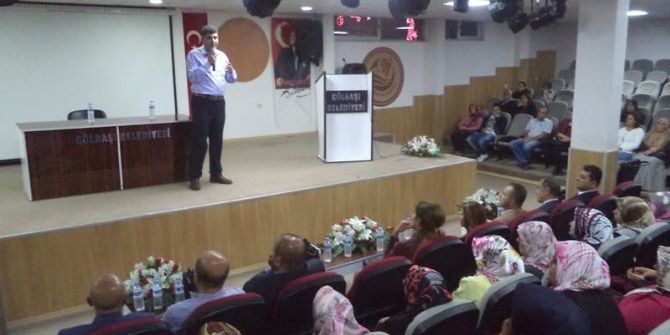 Velilere Çocuk Eğitimi Konferansı Verildi