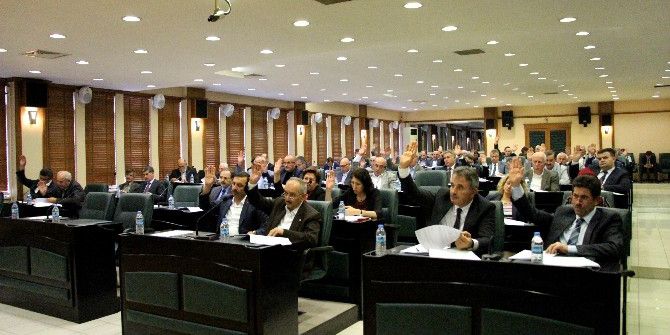 Büyükşehir Meclisi 28 Maddeyi Onayladı