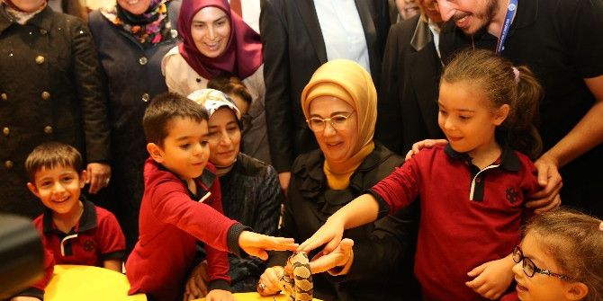 Emine Erdoğan, Selçuklu Kelebek Bahçesini Gezdi