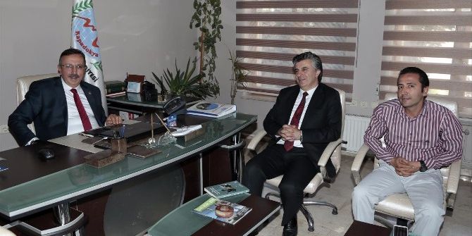 Tureb Başkanı Apalı, Nevşehir Belediye Başkan Vekili Seçen’i Ziyaret Etti