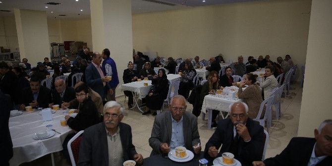 "Aşure Gibi Kıvam Bulmalı Ve Hem Hal Olmalıyız"