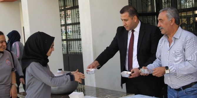 Zübeyde Hanım Lisesi’nde Aşure Etkinliği Yapıldı