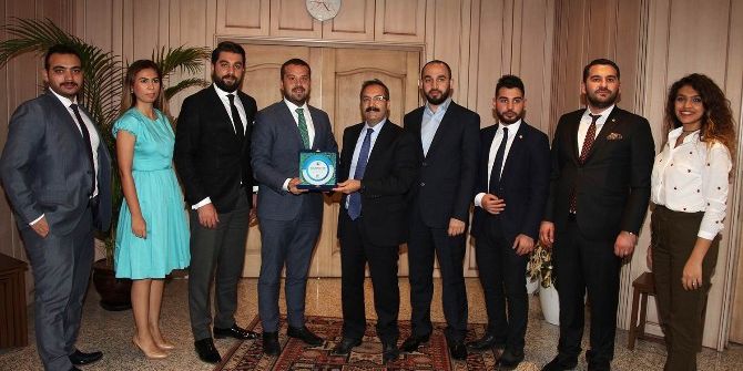 Gaün Genç Girişimcilerle Kol Kola