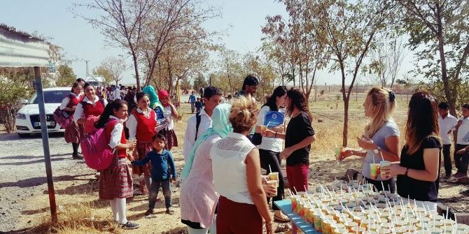 Yollarbaşı İlköğretim Okulunda Aşure Etkinliği