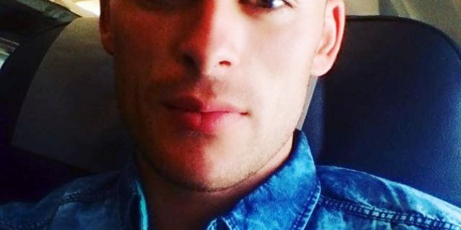 Şemdinli Şehidinin Baba Evine Ateş Düştü