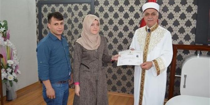 Yunanistanlı Genç Kız Malatya’da Müslüman Oldu