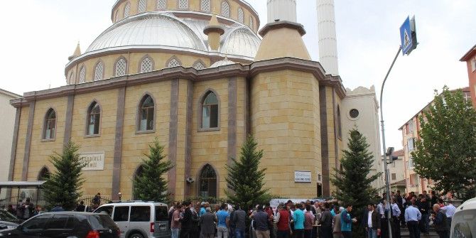 Niğde Belediyesi 6 Bin 500 Kişiye Aşure İkram Etti