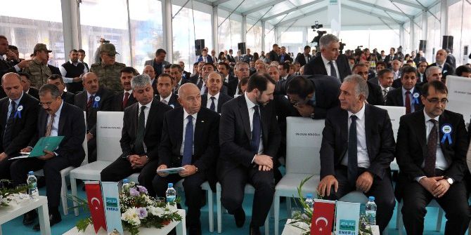 Enerji Ve Tabii Kaynaklar Bakanı Berat Albayrak: