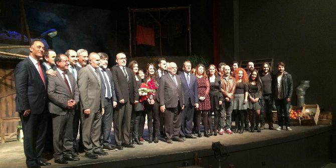 Bakan Avcı, Van Devlet Tiyatrosu Binasının Açılışını Yaptı