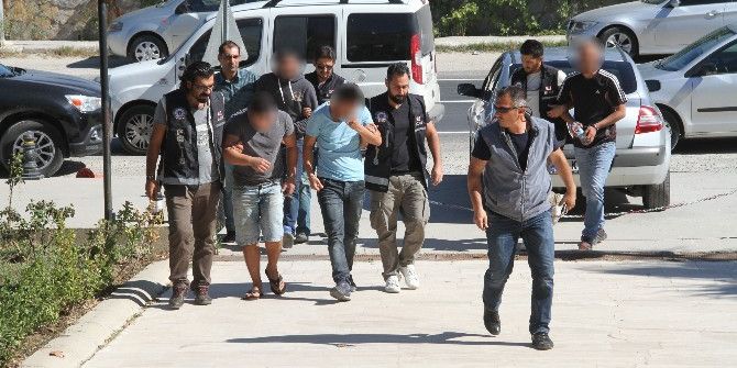 Milas’ta Eş Zamanlı Uyuşturucu Operasyonu