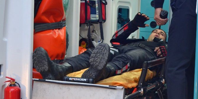 Yol Kenarında Duran Yunus Polisleri’ne Araba Çarptı