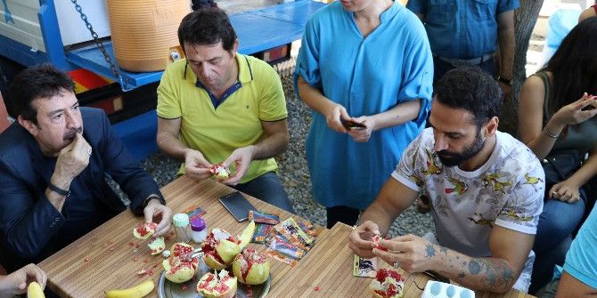 Ahmet Selçuk İlkan Ve Doğuş Meyve Pazarını Gezdi