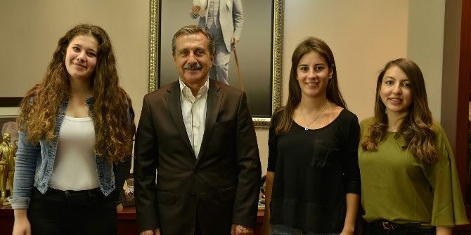 Kenti Gençlere Tepebaşı Ve Kızılay Hazırlayacak