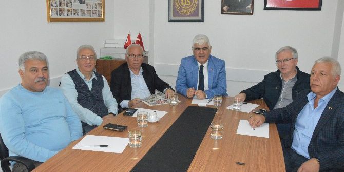 Hedef, Kadınlara Dikiş Makinesi Kullanma Ve Dikişi Öğretme