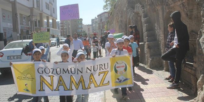 Mardin’de ‘Gözümün Nuru Namaz’ Etkinliği