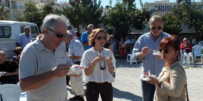 Didim Cemevinden Aşure Etkinliği