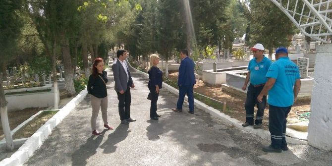 Sarıgöl’ün Mezarlıklarında Eksiklikler Gideriliyor