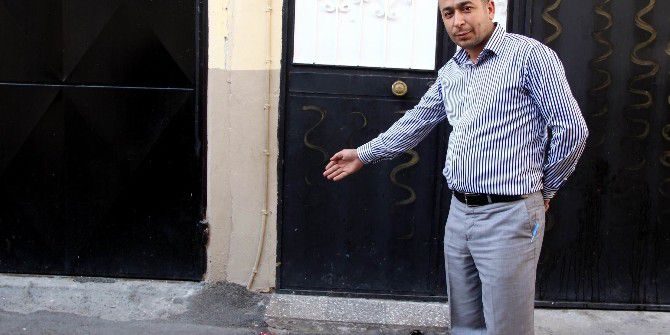 3 Günlük Bebeği Sokağa Bıraktı