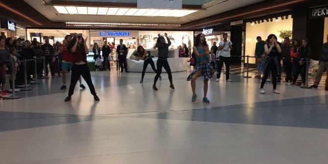 Esas 67 Burda’dan Zumba Gösterisi