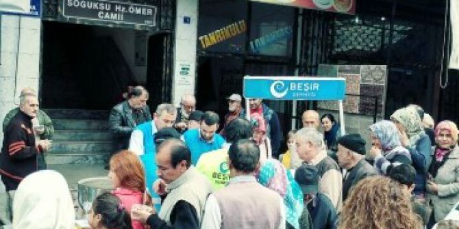 Beşir Derneği Aşure Dağıttı