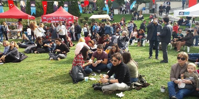 Beşiktaş Sokak Lezzetleri Festivaline Vatandaşlardan Yoğun İlgi