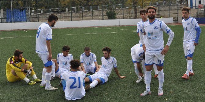 Amatör Maçta Kavga: 5 Futbolcu Yaralandı