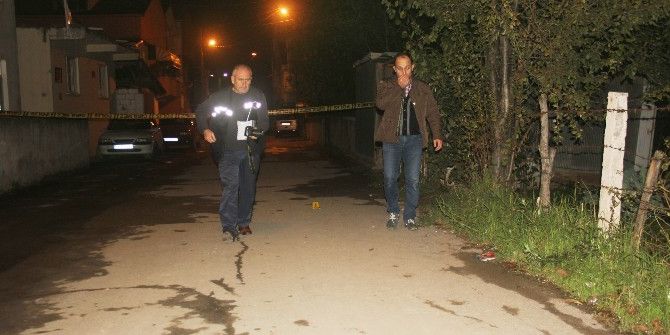 Maganda Kurşunu Bakkala Giden Kadını Ağır Yaraladı