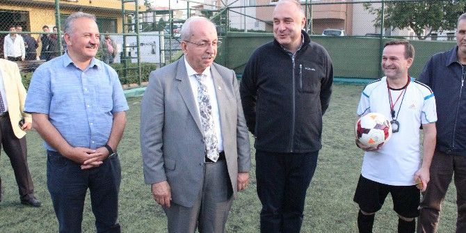 Teski Halı Saha Futbol Turnuvası Başladı