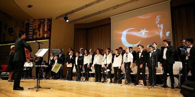 40 Otizmli Gençten Muhteşem Konser