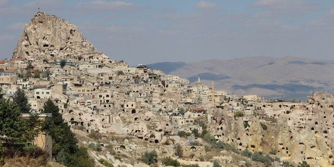 Dünyanın En Büyük Peribacası Ziyaretçi Akınına Uğruyor