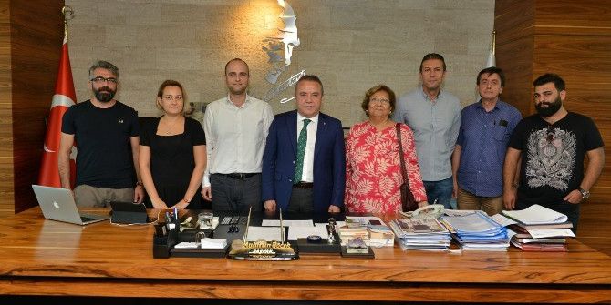 Başkan Böcek’e, Mimarlar Odası’ndan Ödül