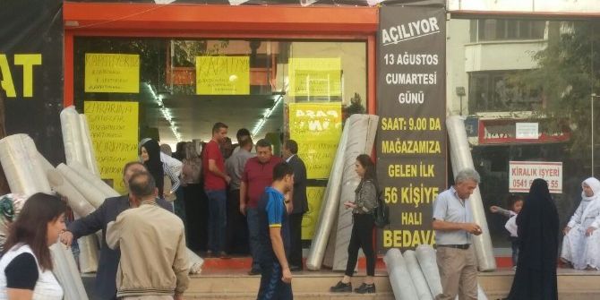 Siirt’te İndirim İzdihamı