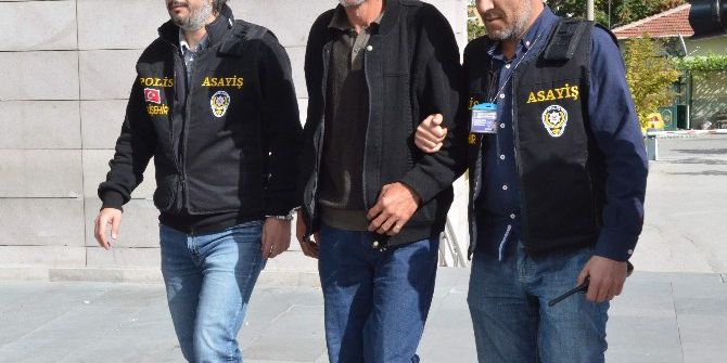 Eski Milletvekili Adayı Adliyede Ortaya Çıktı