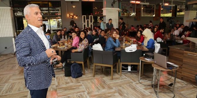 Bozbey Gençlerle Buluştu