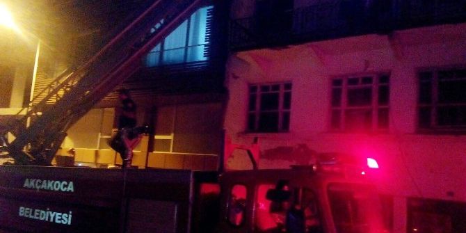 Metruk Binada Yangın Korkuttu