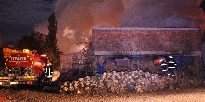 Yaşlı Köylünün Emekleri Kül Oldu