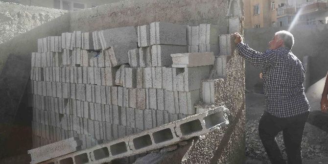 Madde Bağımlılarının Kullandığı Metruk Yapı Yıkıldı