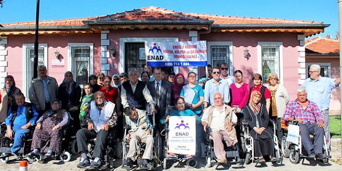 Milaslı Hayırseverden, Salihli’deki Engellileri Sevindiren Hediye