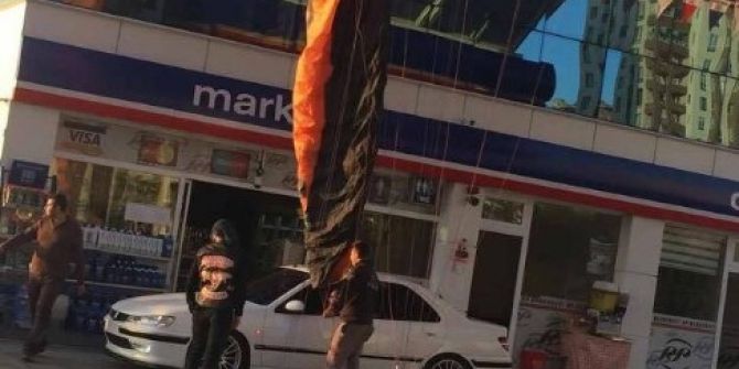 Dengesi Bozulan Paraşütçü Akaryakıt İstasyonuna İniş Yaptı