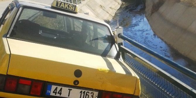 Demir Bariyerler Kazaya Engel Oldu