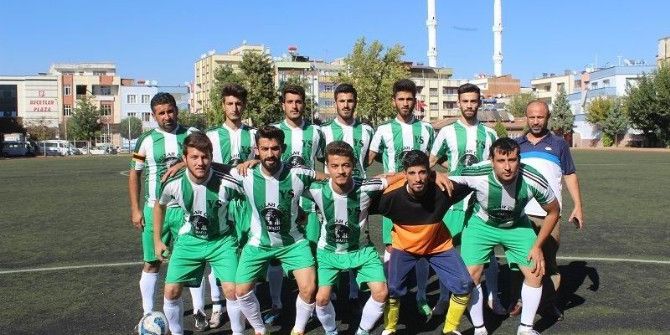 Yavuzelispor Liderliğe Koşuyor