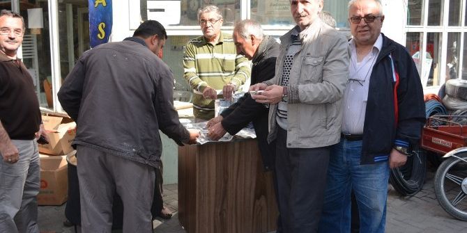 Kulalı Esnaflardan Aşure Hayrı