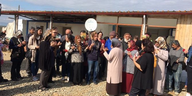 Düzceli Depremzedeler Ve Gönüllüler Birlikte İnşaat İçin Buluştu