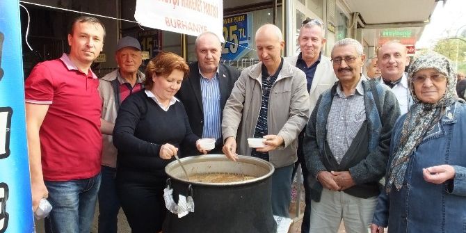 Burhaniye Mhp Aşure Hayrı Yaptı