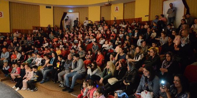 Yıldırımlı Çocuklar Kahkahaya Doydu