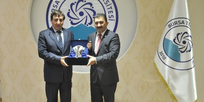 Btü Ziyaretçi Akınına Uğradı